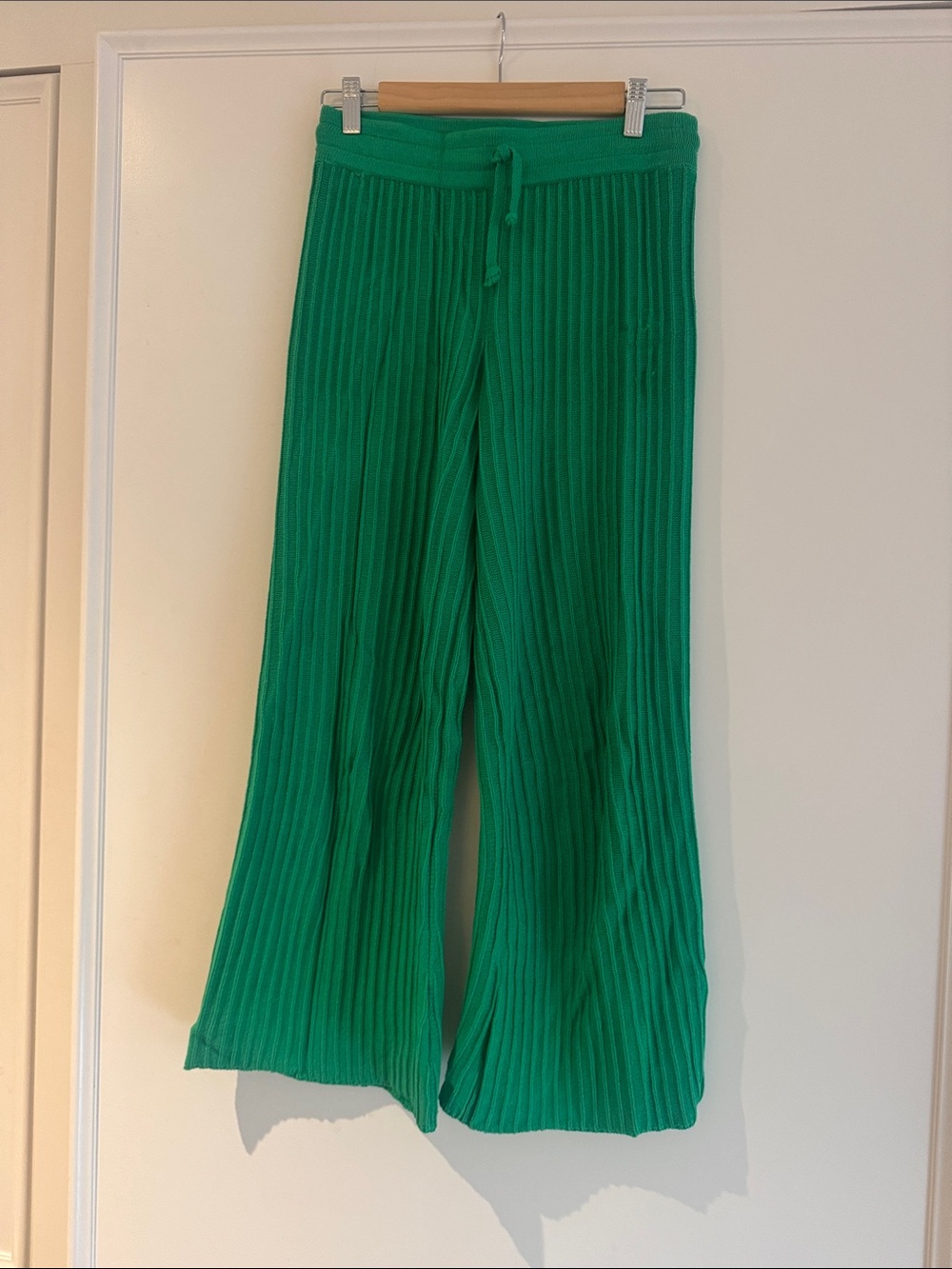 Women’s Green Ribbed Wide-Leg Joggers